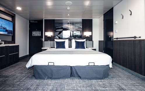 AE Expeditions, SYLVIA EARLE, Balcony Stateroom Superior 616, Richard IAnson-2